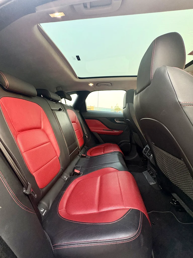 جاكوار F-PACE R سبورت / دول مجلس التعاون الخليجي / 2019 / طلاء أصلي / صيانة من الوكالة / مفتاحان63221824769793114