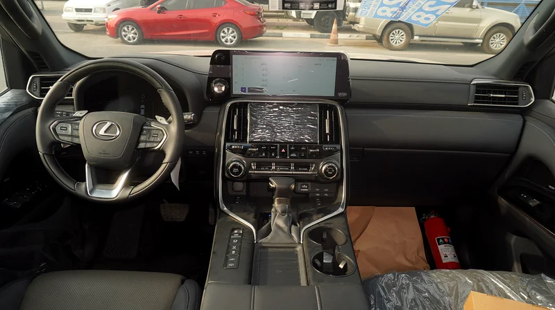 2025 لكزس LX600 أوفر تريل 3.5 لتر ناقل حركة أوتوماتيكي بنزين63176618742019113