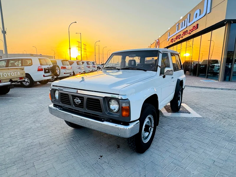 Nissan Safari Gulf capsule model 199363228786675073111