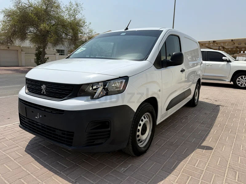 PEUGEOT PARTNER EV LIKE NEW632213027237131112