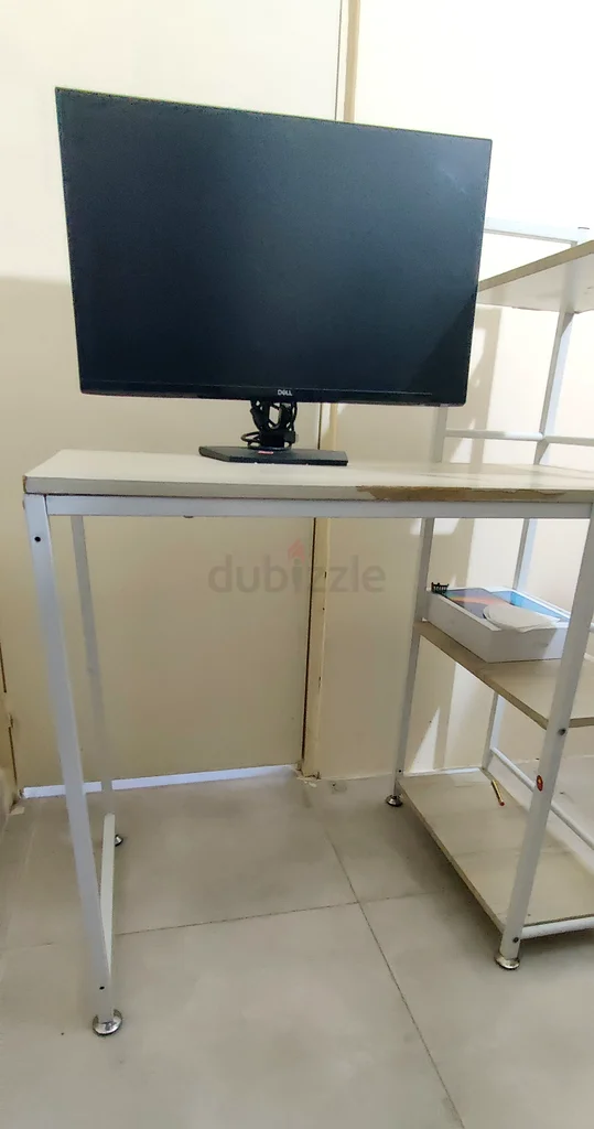 Minimalist Study Table63220327729155111
