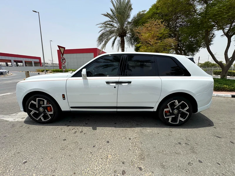 طقم هيكل رولز رويس كولينان بلاك بادج 202563173486167425114