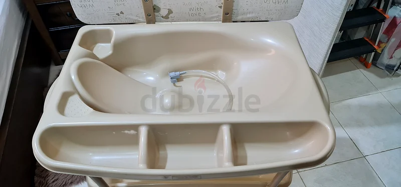 Changing Table and Shower for babies (Mamas and Papas brand - Millie + Boris)63175287172994112