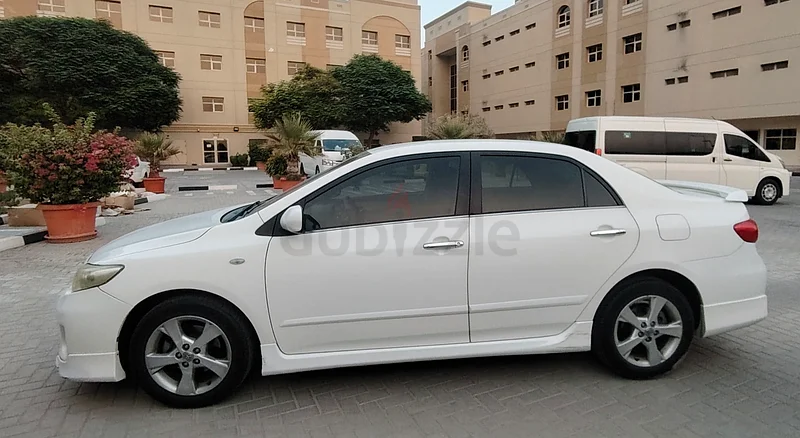 2013 تويوتا كورولا سبورت 1.8 لتر63149120699137111