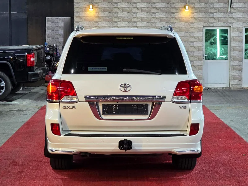 تويوتا لاند كرورز GXR V8
موديل : 2014
ممشى : 183000 كم
السعر : 105000 درهم
مواصفات خليجية صبغ وكاله63138718683651114