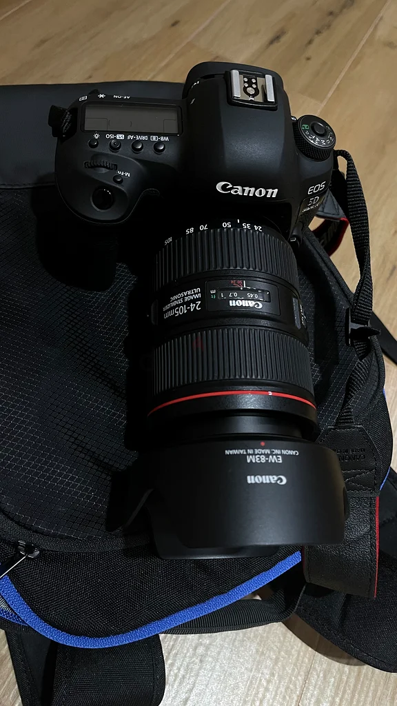 Canon EOS 5D Mark IV + 24-105mm Lens (Like New, Used Once, With Receipt)63172678976387113