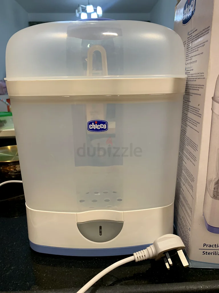Chicco baby bottle steriliser (almost new!)63203704811010111