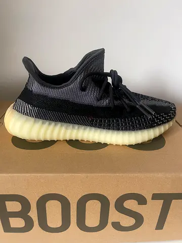 Yeezy 350 v2 black color