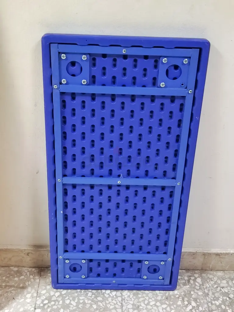 طاولة