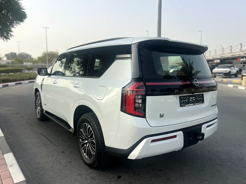 NISSAN PATROL LE TITANIUM PLUS 3.5L TWIN TURBO,2025  GCC 0KM 3 YEARS DEALER WARRANTY63156990434050114