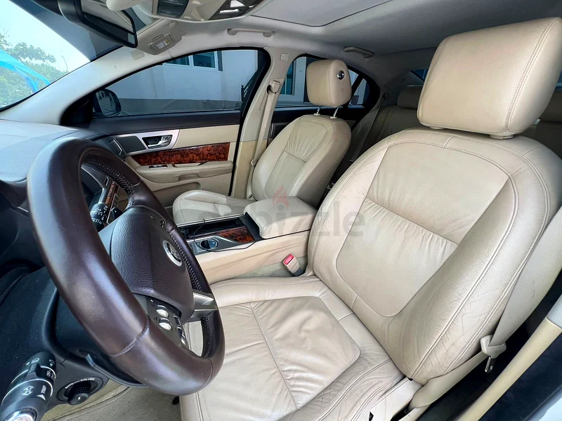 JAGUAR XF PURE PLUS - Very well-maintained car | First owner | Low mileage63221824886017114