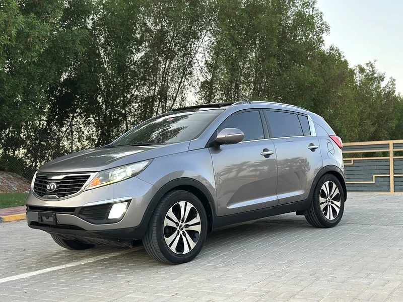 Kia Sportage panorama 2.0 GCC كيا سبورتاج خليجية كاملة بانوراما63172198809347111