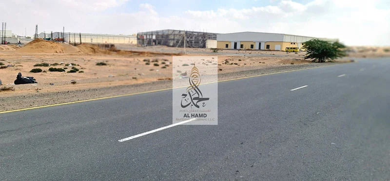 For sale directly from the owner corner  in Umm Al-Thoob foreign new sanya in ummalqween 43594 sqft63185196829697113
