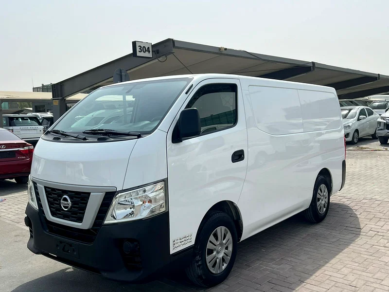 2020 Nissan Urvan Cargo Automatic63227252818690112