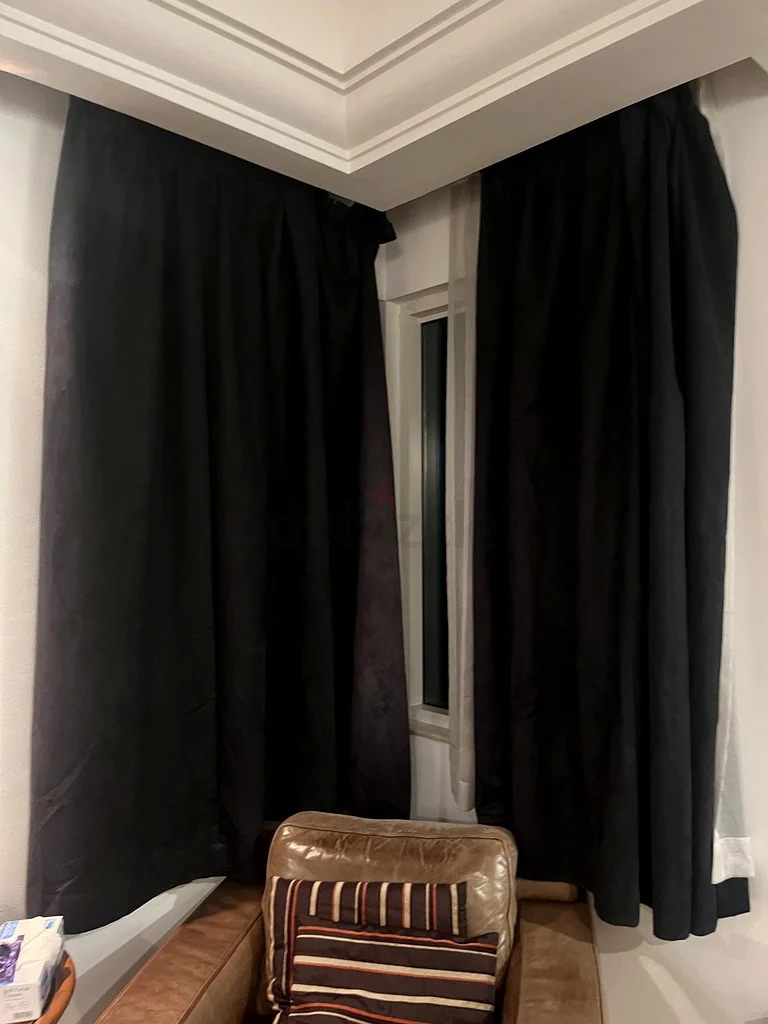 Black curtain 2m height set of 3. Shear and rod included63221859201667112