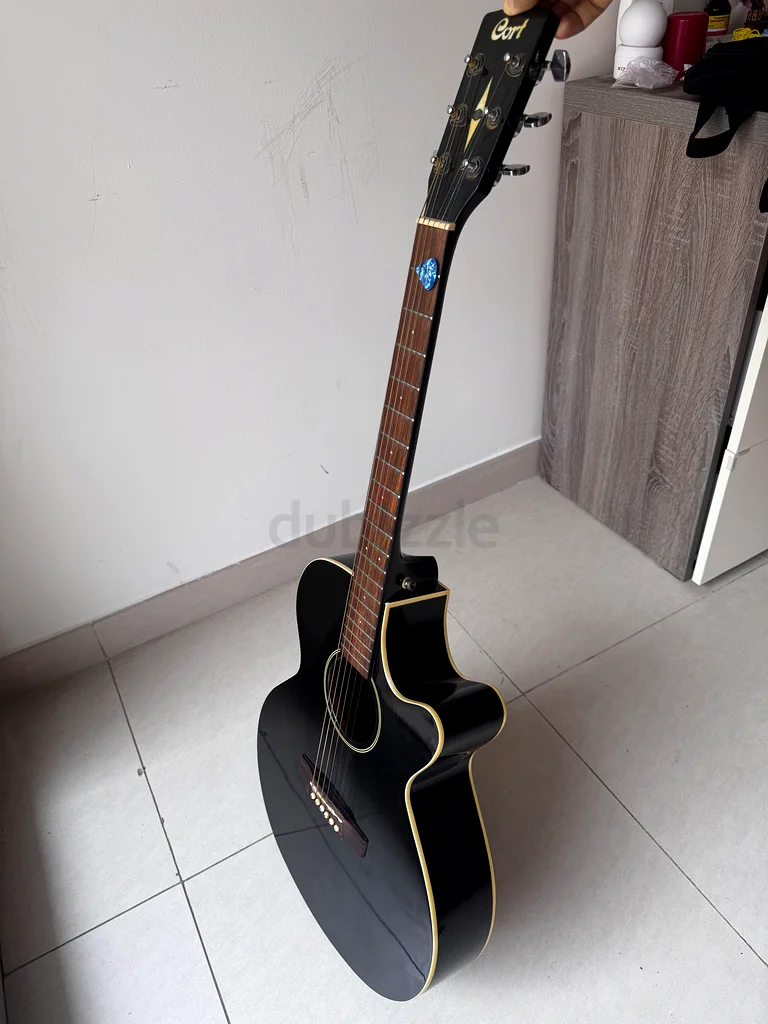 جيتار كهربائي صوتي أنيق من CORT موديل SFX - أسود، مثالي لجميع العازفين!63199130902530114