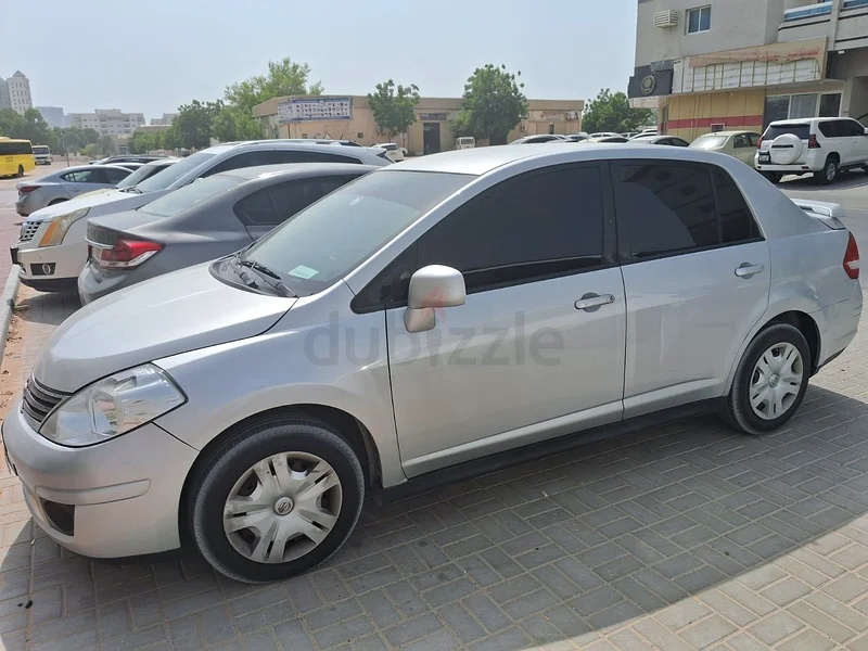 Tiida 2012 model. New mulkiya63156990882817112