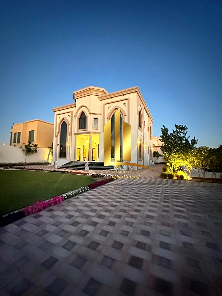 Luxury Villa Lanuf 1_ 5 master bedrooms and a private pool in an excellent location next to Al Nouf Park63205837251586111