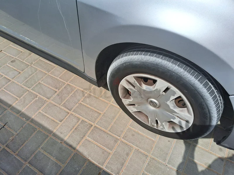 Tiida 2012 model. New mulkiya63156990882817111