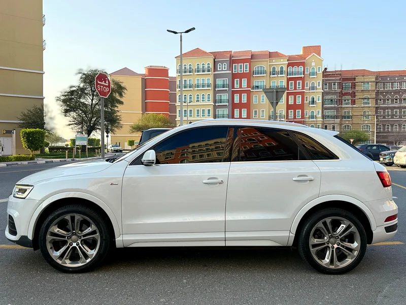 AUDI Q3 35 TFSI S LINE/ GCC / 2018 / AGENCY MAINTAINED/ 2 KEYS / FULL OPTION / V4 - 2.0 turbo63224793033091111