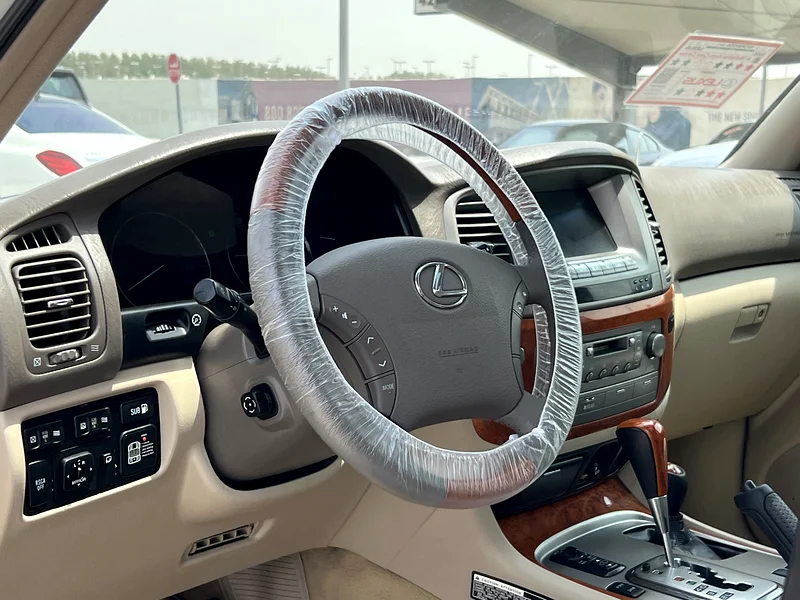 Lexus LX470 Gulf version, full agency paint, fully optional, in immaculate condition63176167733122113