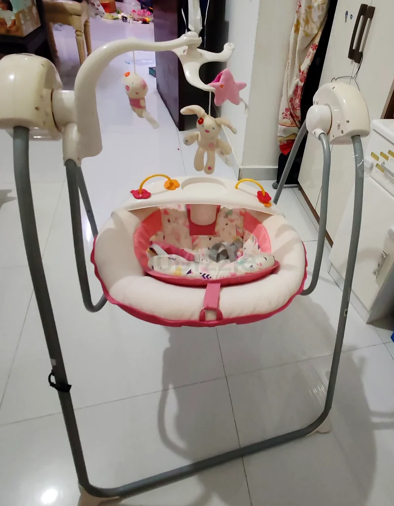 Junior brand Baby Swing with Soothing Features63204260726914112