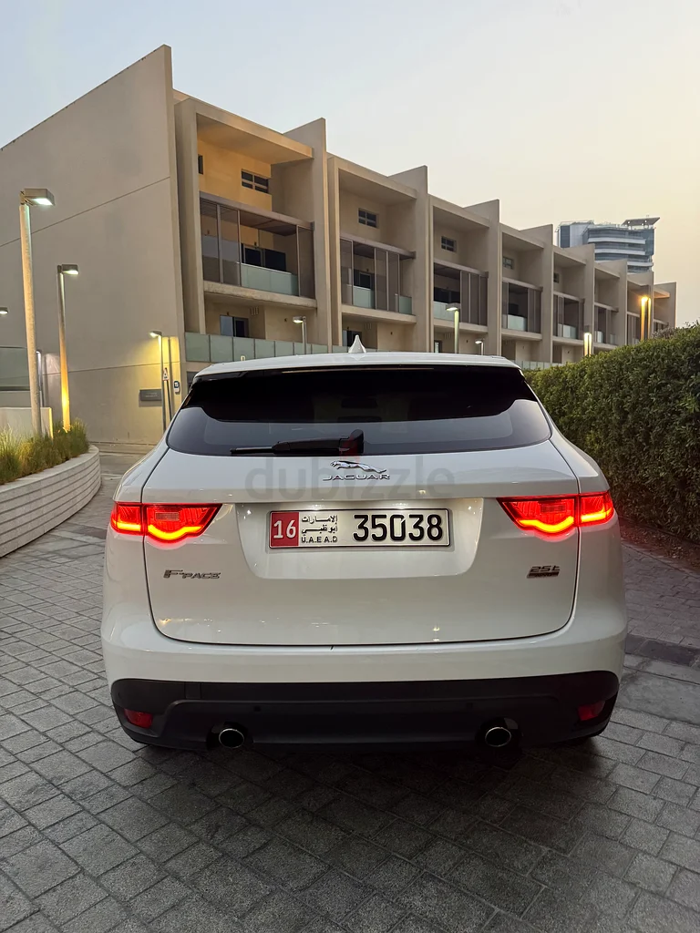 Jaguar F Pace in great condition first owner63221824793089111