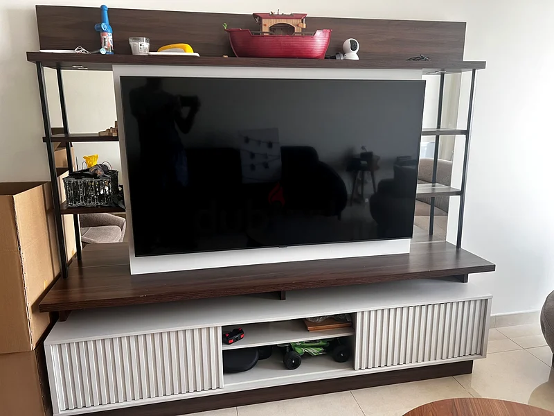Samsung 65-inch Ultra HD LED TV for Sale!63167575533442111