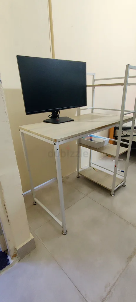 Minimalist Study Table63220327729155112