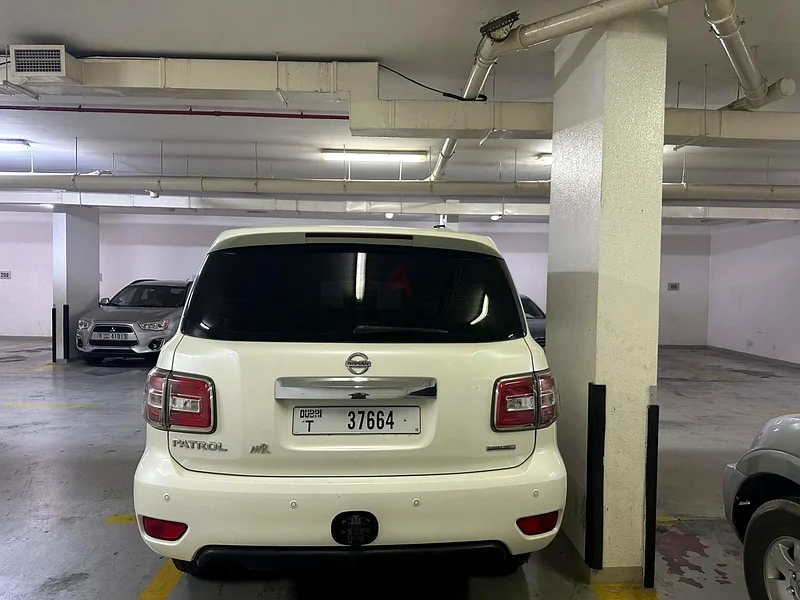 Nissan Patrol GCC 2019 5.6 lit. GCC second owner, scratches on back bumper, rest all original paint.63156990199169112