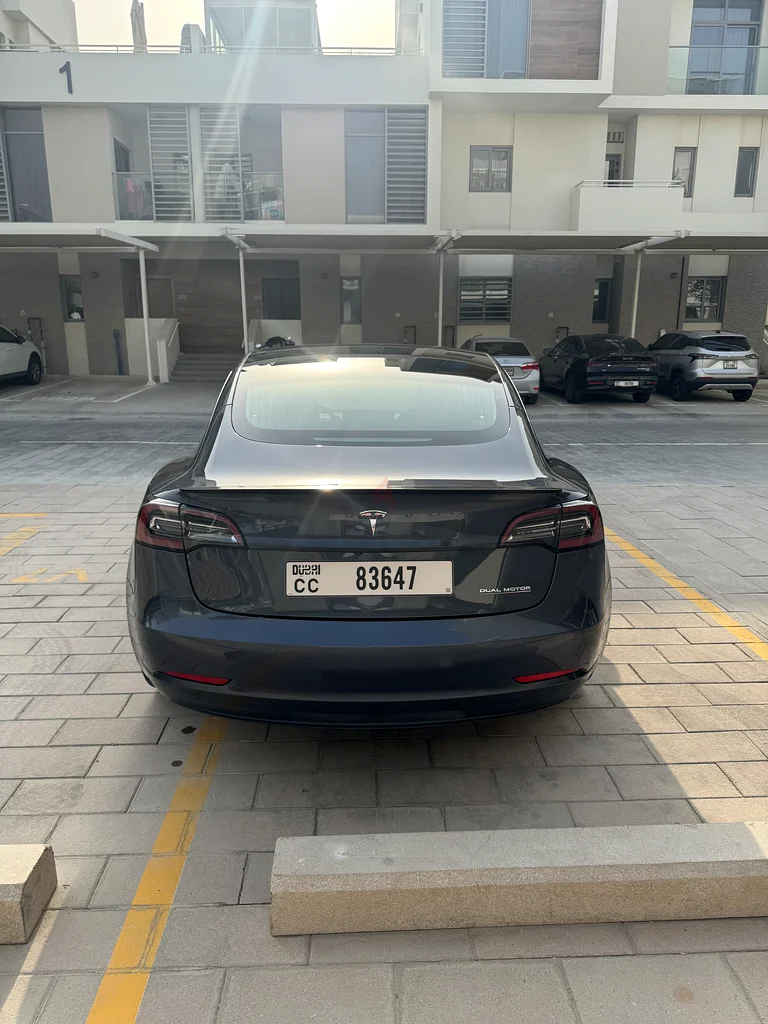 Model 3 Performance very clean with full maintenance history from Tesla63175258581378112