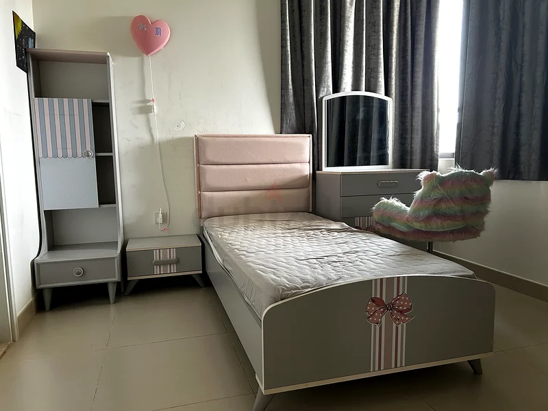 Charming Kids Bedroom Set with Bed, Dressing Table  Chair63177963849090111