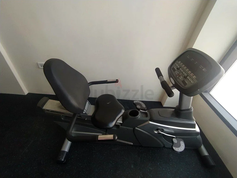 عناصر الصالة الرياضية63170412340354112