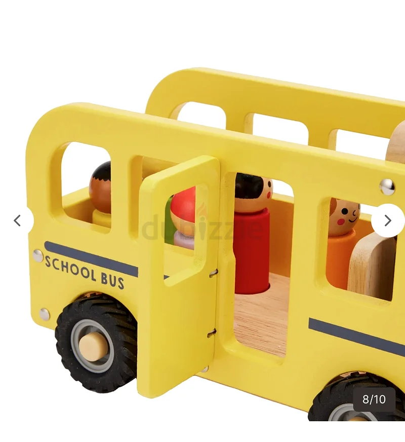 Wooden school bus63205361554947112