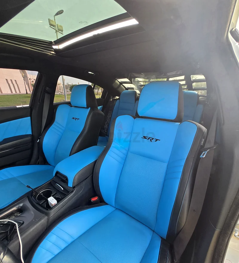 Dodge charger 2019 RT mid with sunroof full option63173123011586113