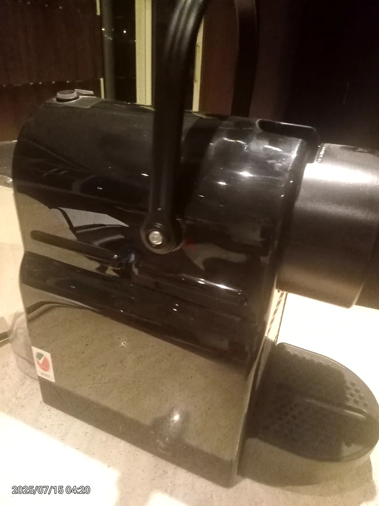 ماكينة قهوة نسبريسو ممتازة للبيع63168052372865111