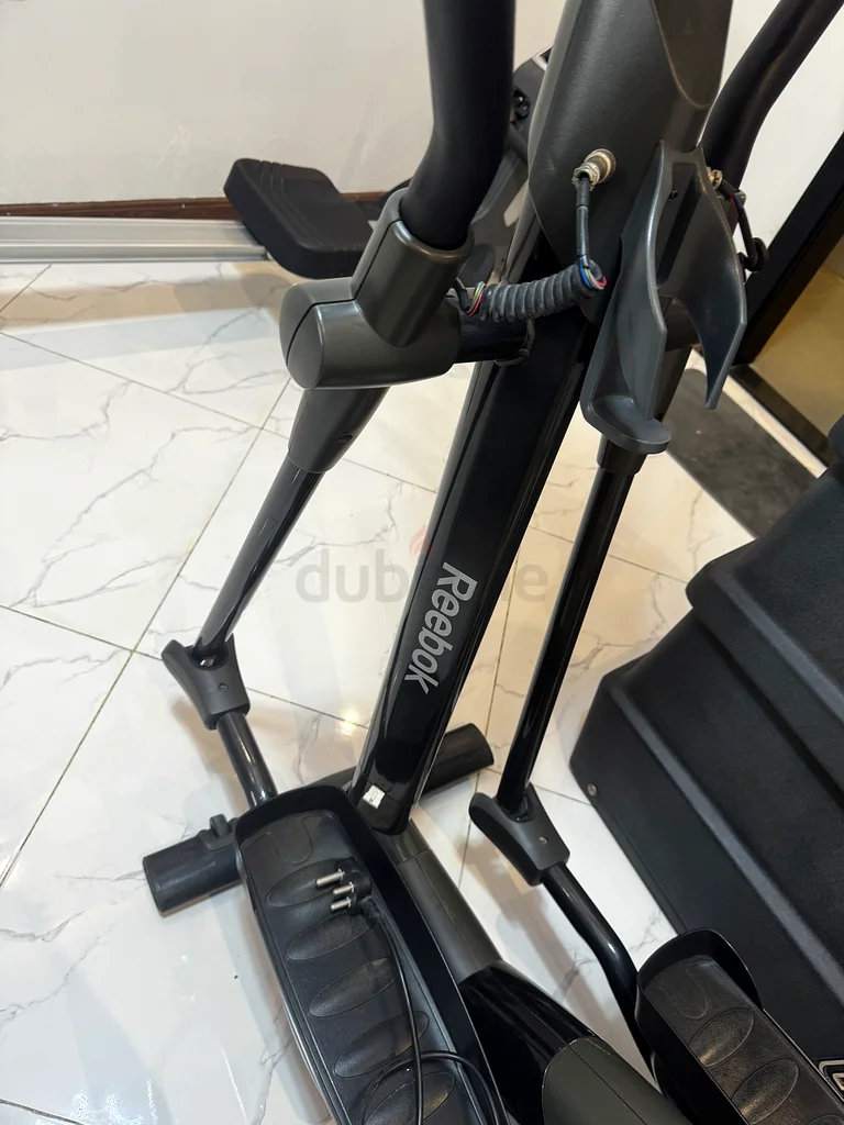 جهاز ريبوك البيضوي متعدد الوظائف63170857838594112