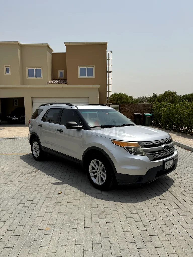 Ford Explorer 2013631694455518751121
