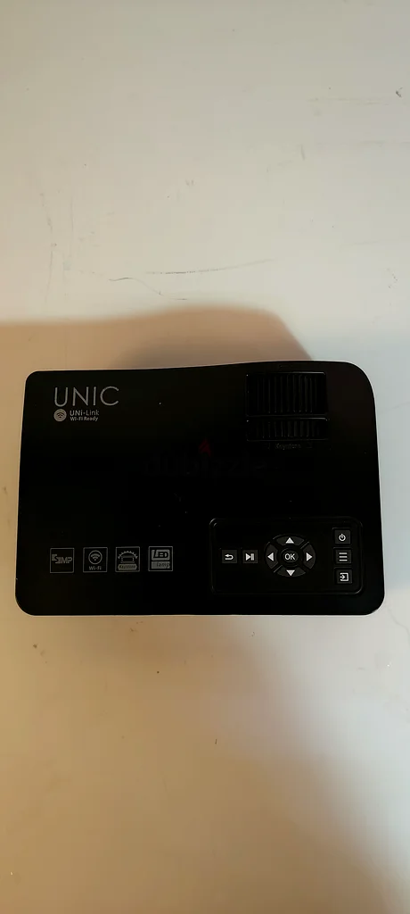 High-Quality Mini Projector for Home and Office Use63262936020738111