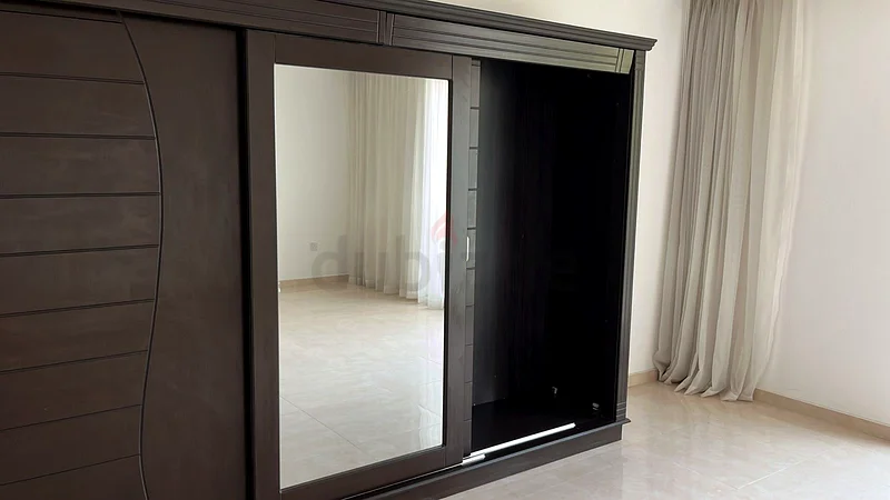 Stylish Dark Wood Wardrobe with Mirror - Perfect for Any Bedroom!63217822382977112