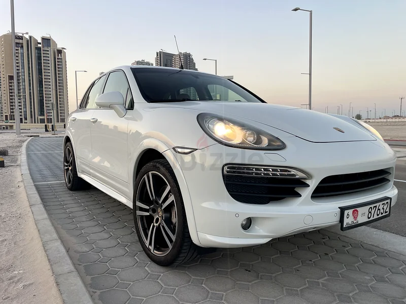 كايّان S 4.8 2012 GTS طقم هيئة المصنع63168968521218111