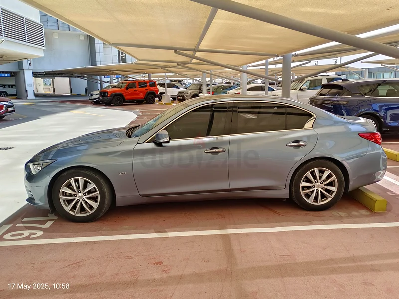 إنفيني Q50 بحالة ممتازة متوفرة للبيع63222807720578112