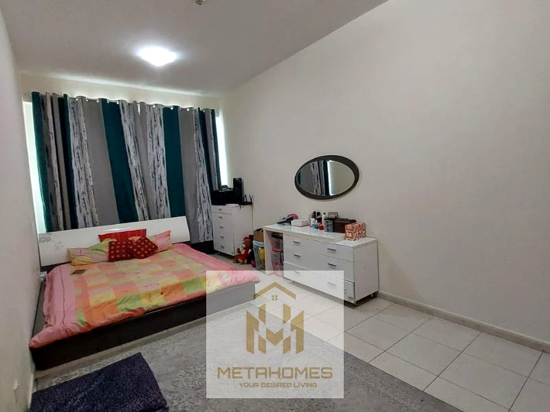 شاغرة عند النقل - طابق علوي - موقع متميز63219799194369113