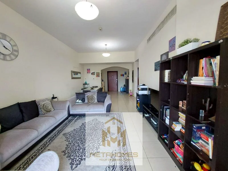 شاغرة عند النقل - طابق علوي - موقع متميز63219799194369111