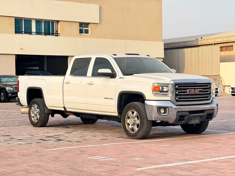 GMC Sierra double cabin 2018 4-Wheel Drive White GCC Clean Car63174775979267110
