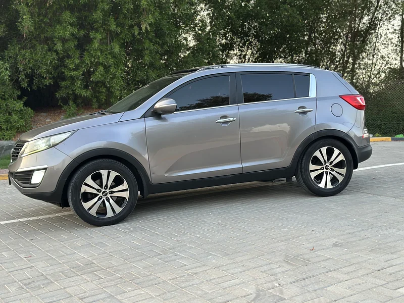 Kia Sportage panorama 2.0 GCC كيا سبورتاج خليجية كاملة بانوراما63172198809347112