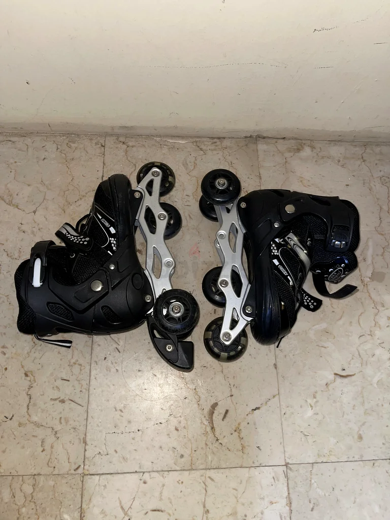 Skating Shoes For Sale ( Size : EU 39 - 42 )63246751986561112