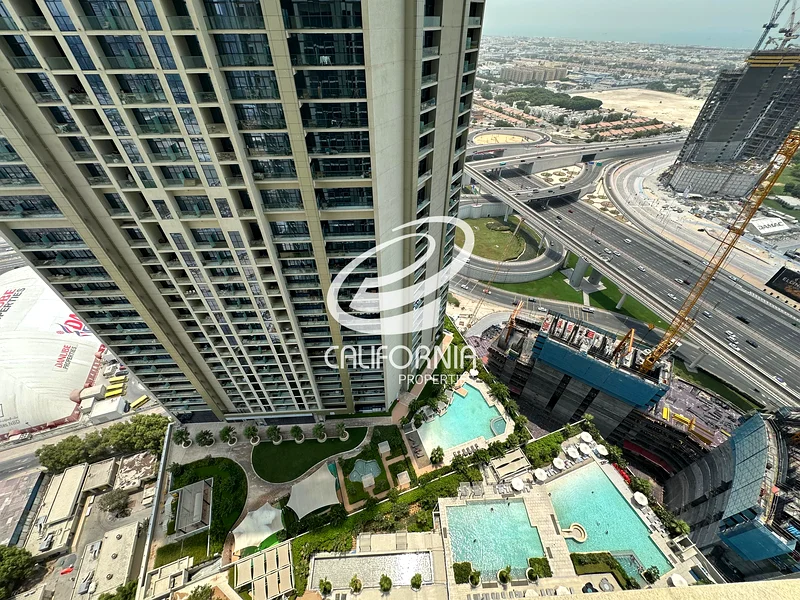 مجهز بالكامل | طابق عالي | شاغر63794402450690111