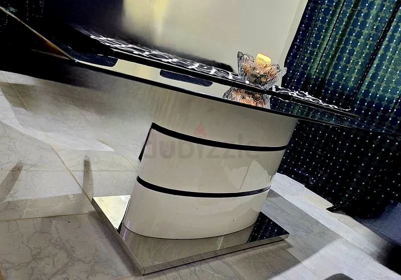 Dining table63209345123841110