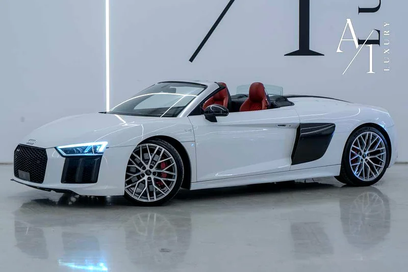 أودي R8 سبايدر كواترو V10، 2017، حزمة ألياف الكربون، حالة ممتازة، دول مجلس التعاون الخليجي632272510995211113